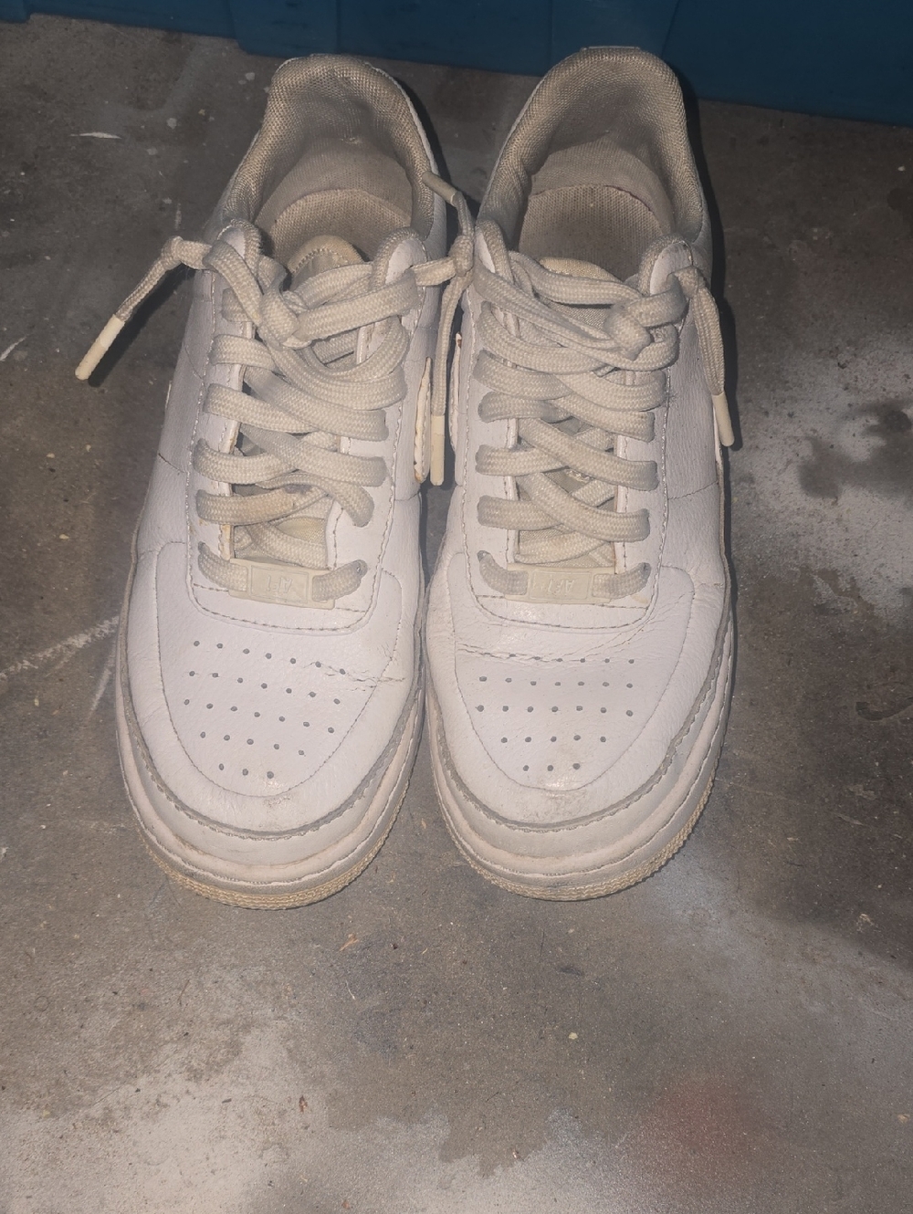 Nike Size 6 ⁸Classic Low-Top White Sneakers